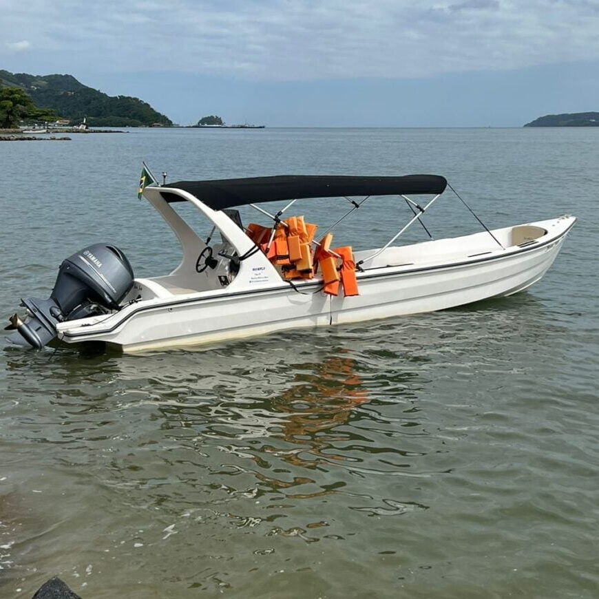 Passeio de Lancha em Ilhabela cf25