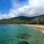 Passeio de Escuna em Ilhabela na Praia do Jabaquara em Ilhabela