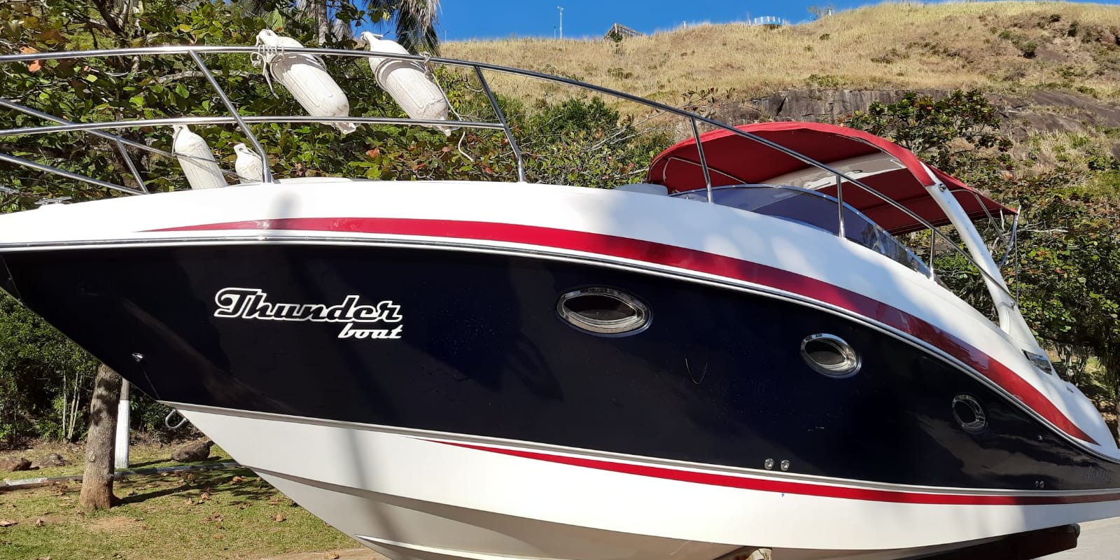 Aluguel de Lancha Maxima Yachts em Ilhabela