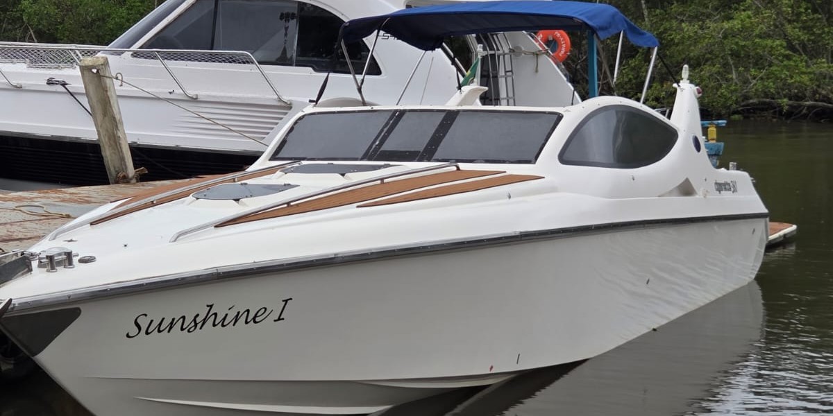 Aluguel de Lancha Dynamax em Ilhabela