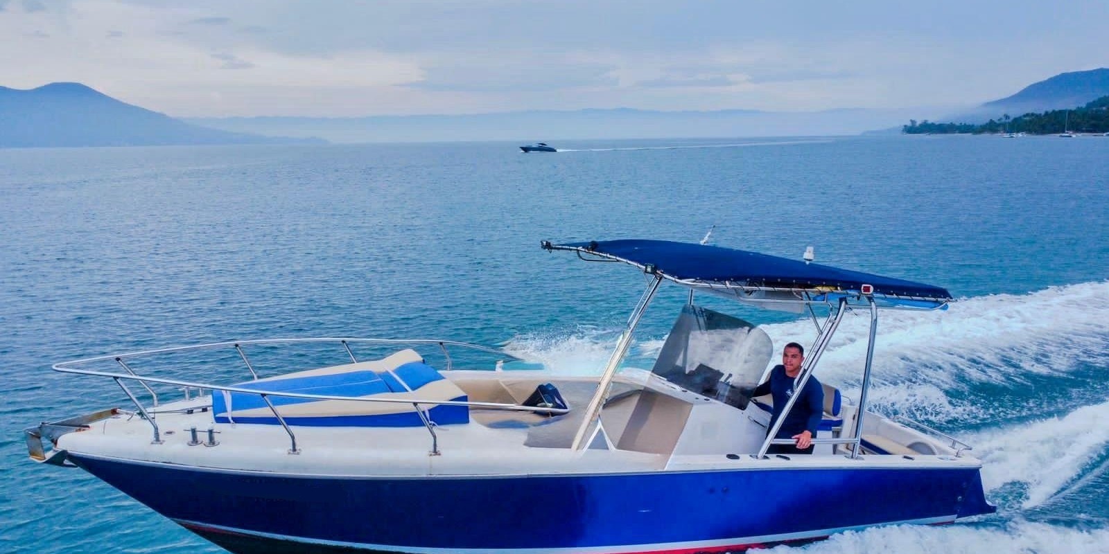 Aluguel de Lancha Fast em Ilhabela